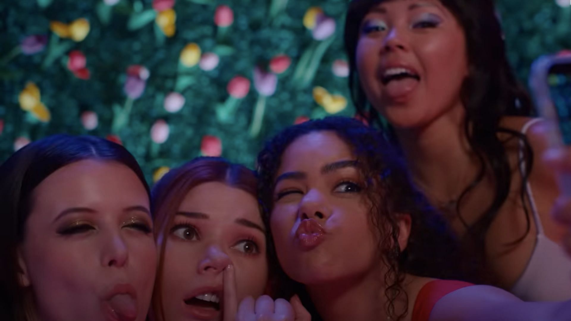 The high school dance in Ginny & Georgia (Image via YouTube/Netflix)